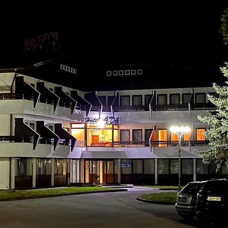 Hotel Ada Bihać Esterno foto