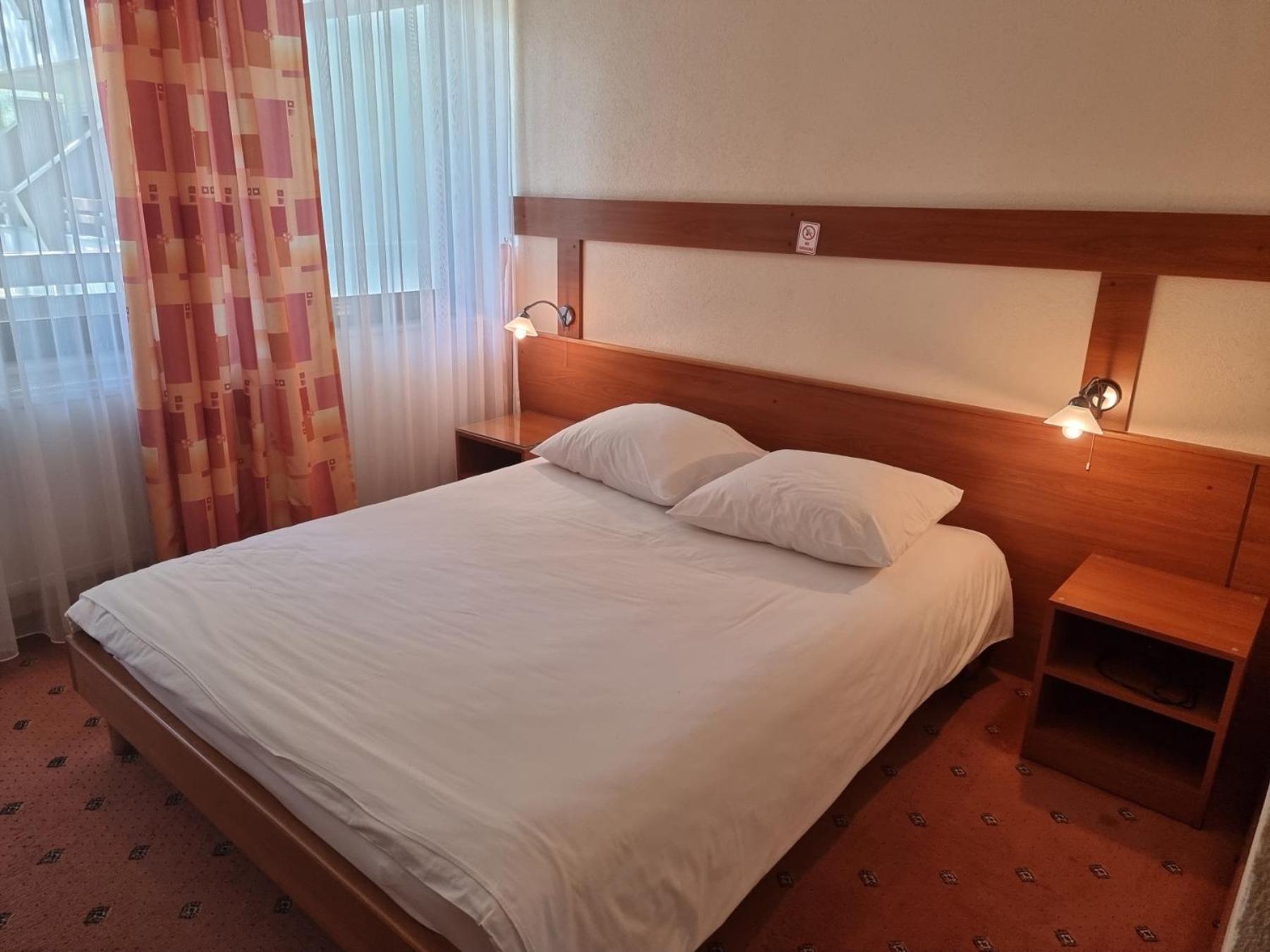 Hotel Ada Bihać Esterno foto