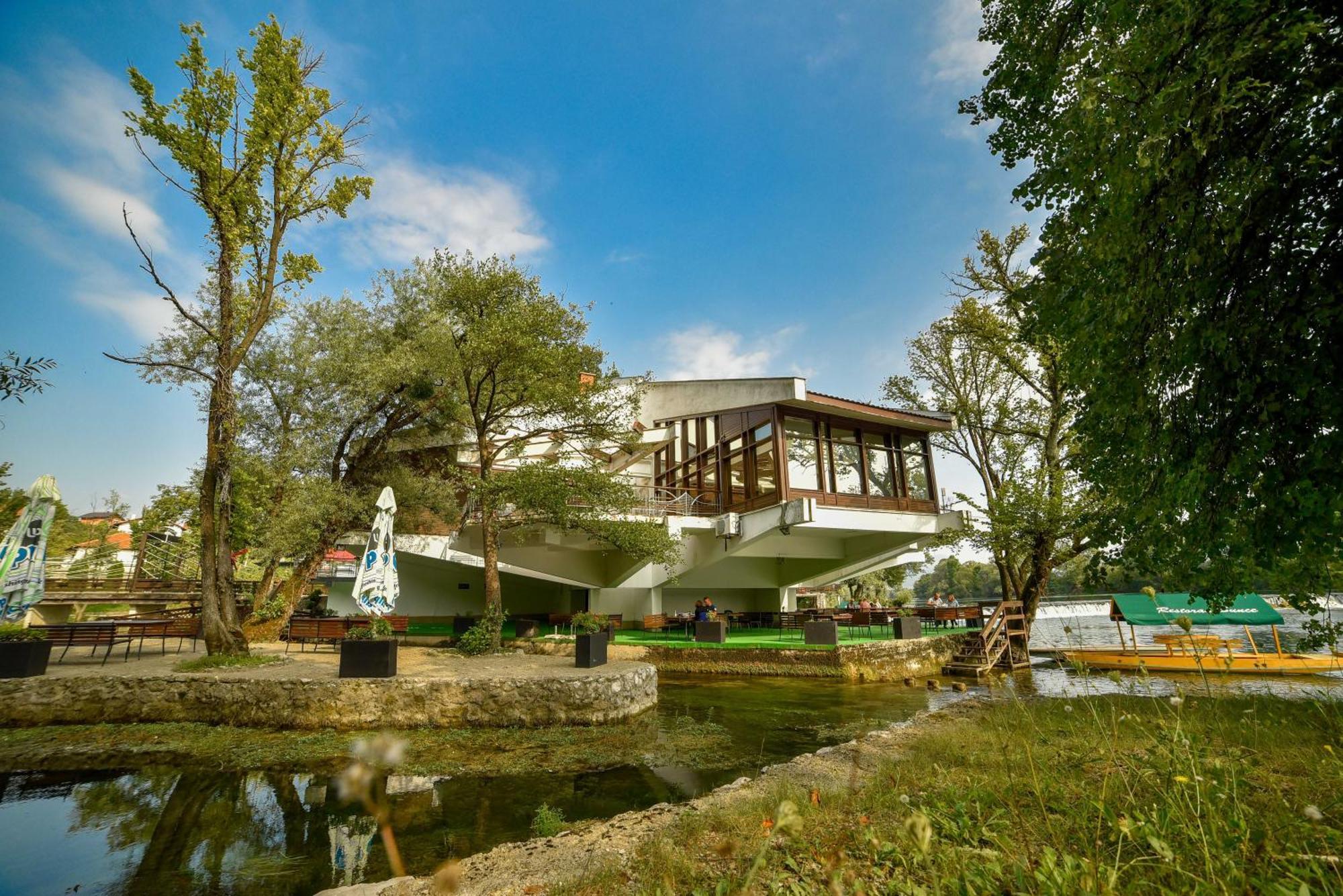 Hotel Ada Bihać Esterno foto