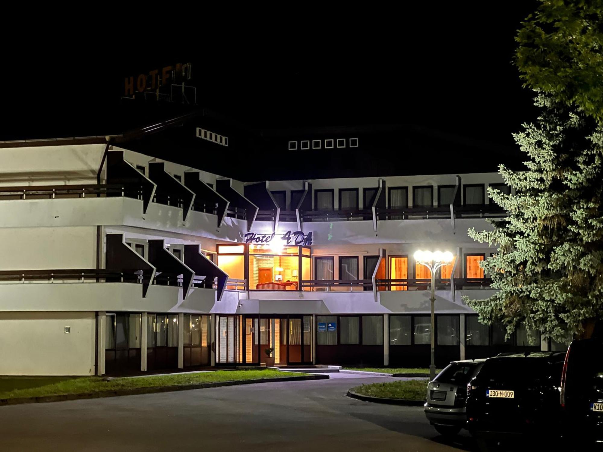 Hotel Ada Bihać Esterno foto