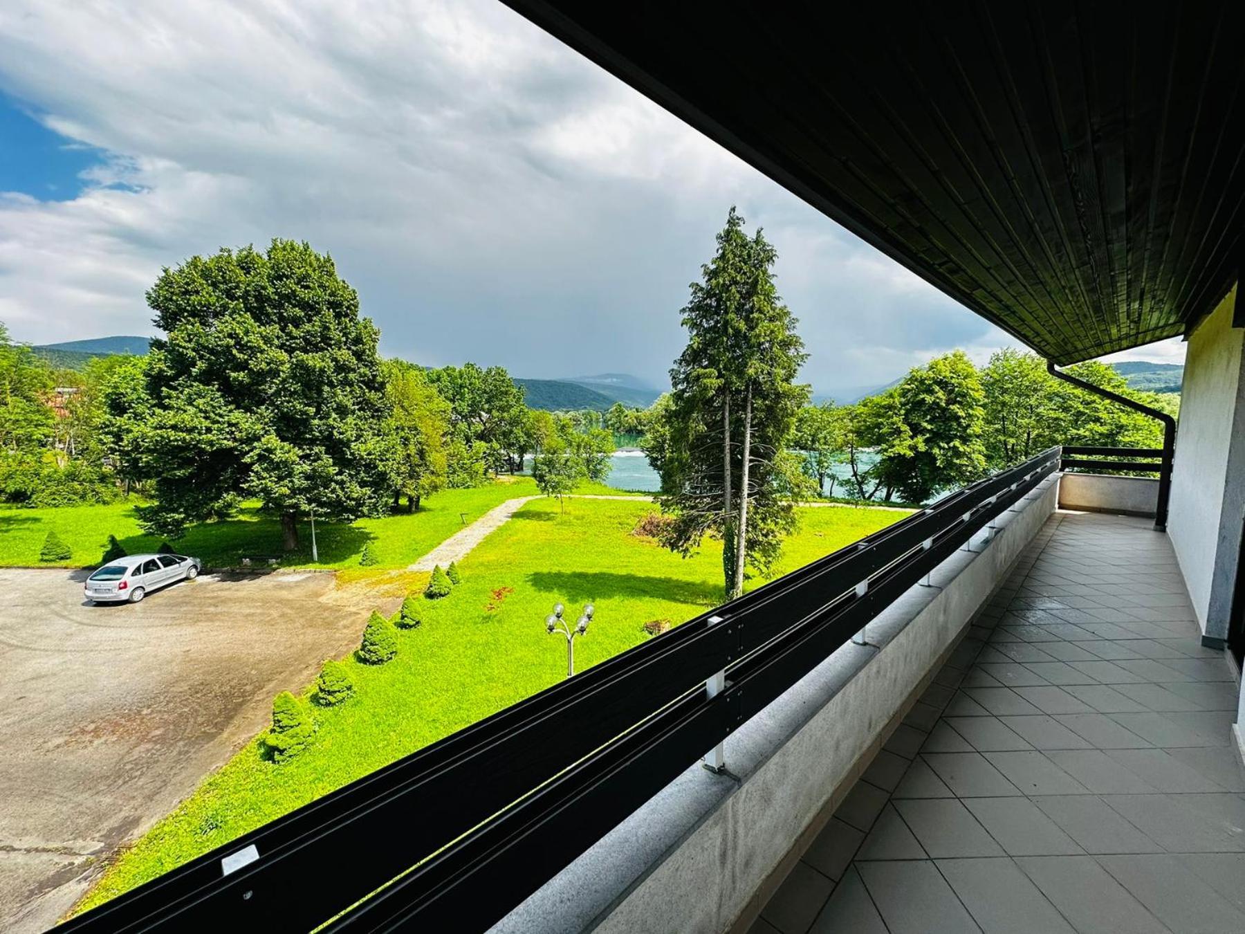 Hotel Ada Bihać Esterno foto