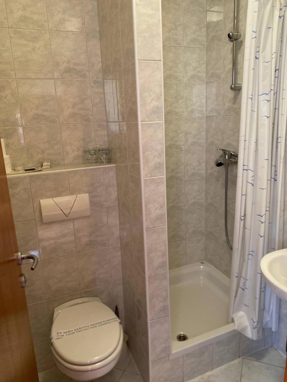 Hotel Ada Bihać Esterno foto