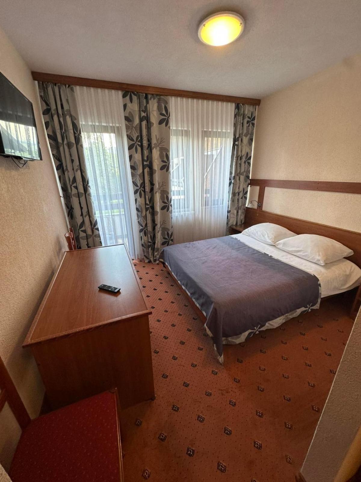 Hotel Ada Bihać Esterno foto